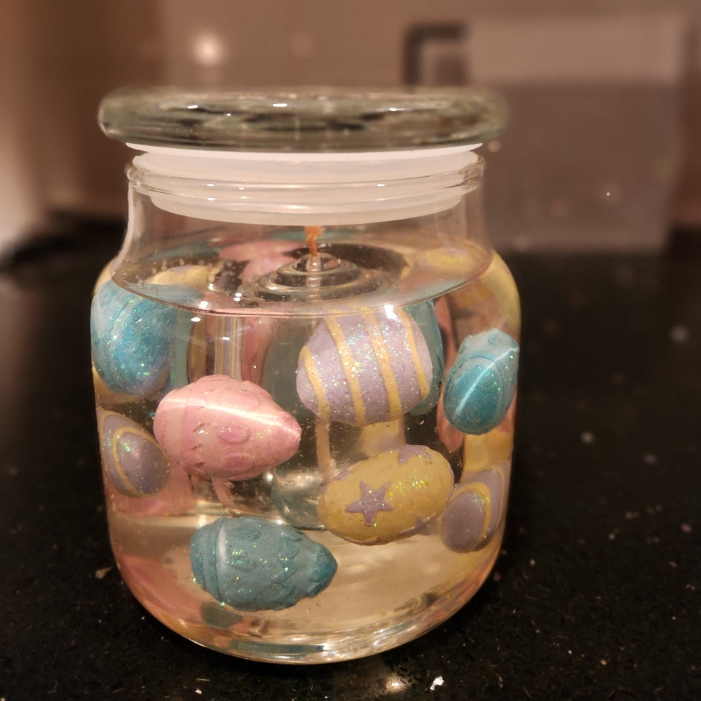 Easter egg candle holder with gel candle - Picture 2 of 8